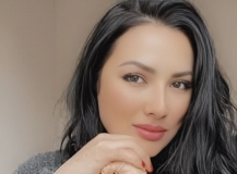 http://nadya%20ali